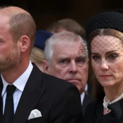 Kate Middleton a été la première royale à «tourner le dos» à l&rsquo;ex-prince Andrew après des révélations scandaleuses