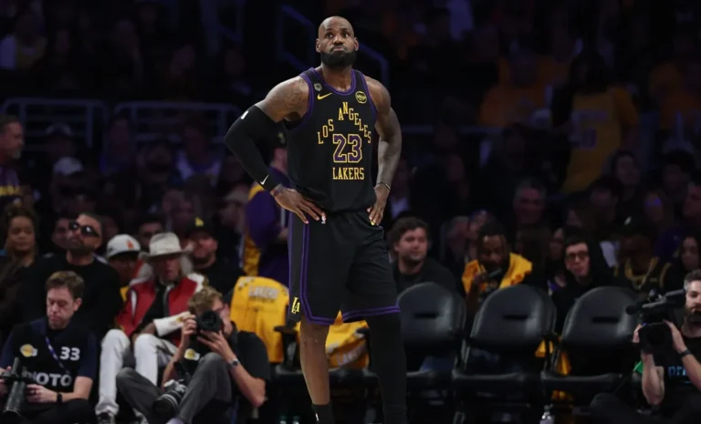 LeBron James a montré un « profond regret » lors de questions sur la retraite qui signalent sa décision