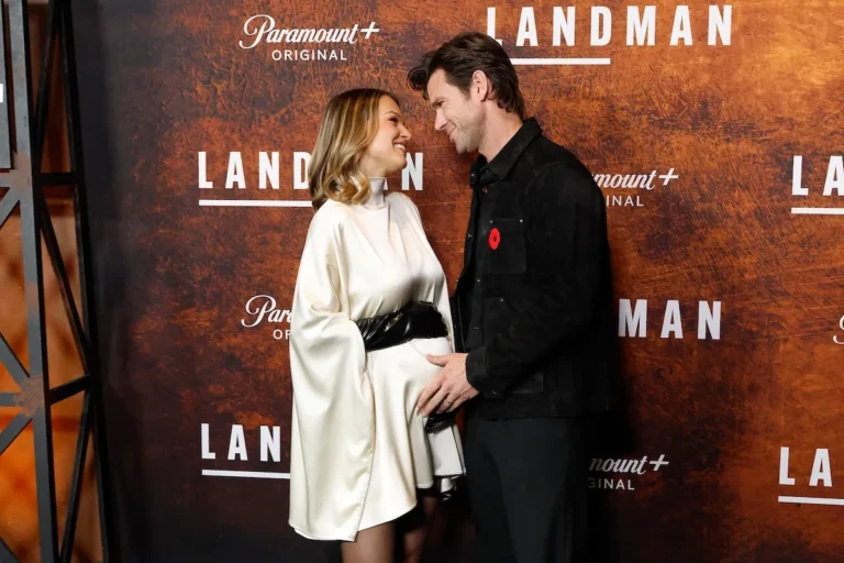 Les stars de Hallmark Kayla Wallace et Kevin McGarry accueillent leur premier bébé : « la plus grande joie »