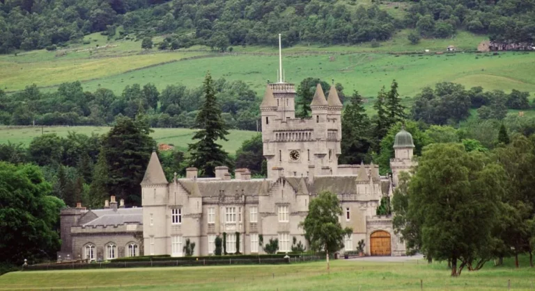 L'une des maisons les plus célèbres de la famille royale est « tellement démodée » que rien à l'intérieur n'a été modifié depuis les années 1950