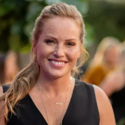 Mina Starsiak-Hawk explique pourquoi elle a quitté « Good Bones » – et pourquoi elle est revenue sur HGTV pour « Rock the Block »