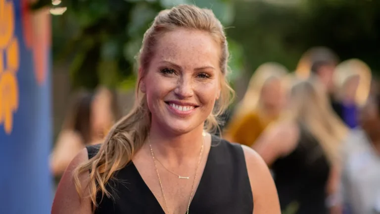Mina Starsiak-Hawk explique pourquoi elle a quitté "Good Bones" – et pourquoi elle est revenue sur HGTV pour "Rock the Block"