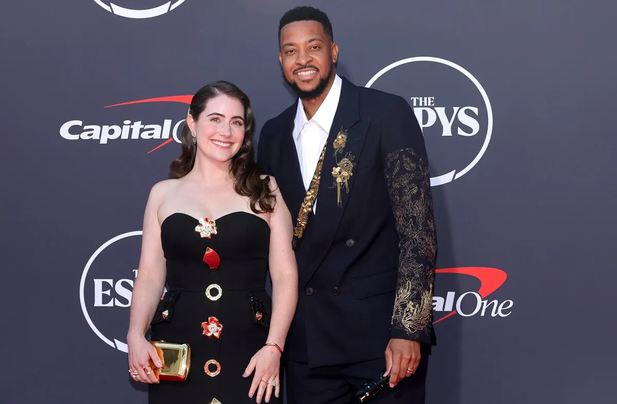 Qui est la femme de la star des Atlanta Hawks, CJ McCollum ? Tout savoir sur Elise Esposito
