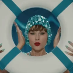 Taylor Swift canalise le « vieux Hollywood » avec l&rsquo;ensemble de bijoux en opale vintage d&rsquo;Elizabeth Taylor, selon un expert