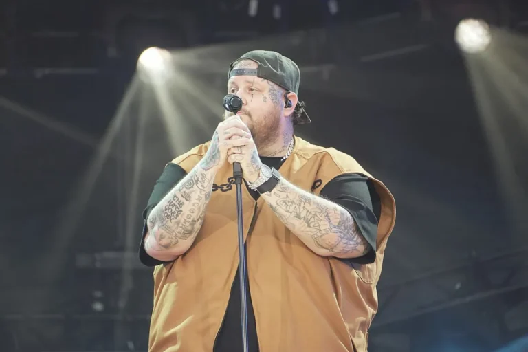 Bunnie Xo dit que le divorce n'était pas mutuel et la thérapie Jelly Roll a été rejetée