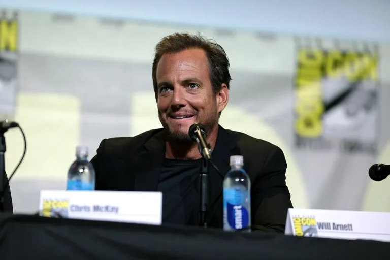 Le moment gênant que Will Arnett a critiqué Jason Bateman à propos d'une question invasive d'Amy Poehler