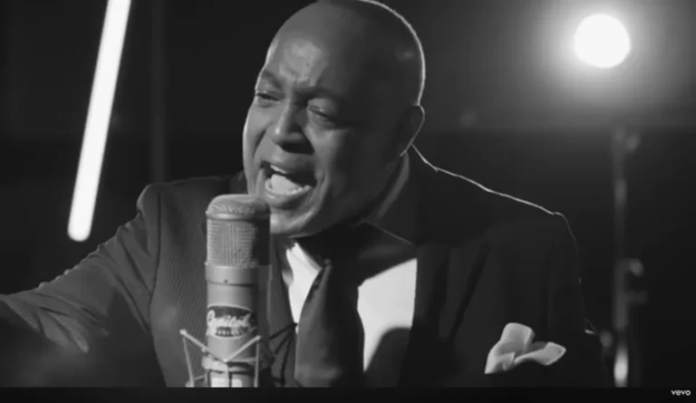 Peabo Bryson est entré dans l'histoire avec la chanson à succès d'Aladdin de Disney