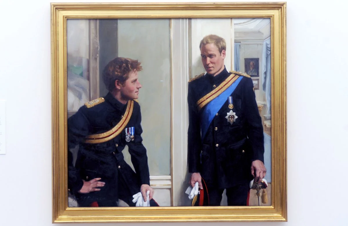 L'artiste qui peint des portraits de la famille royale rappelle la nature méchante du prince Harry envers le prince William