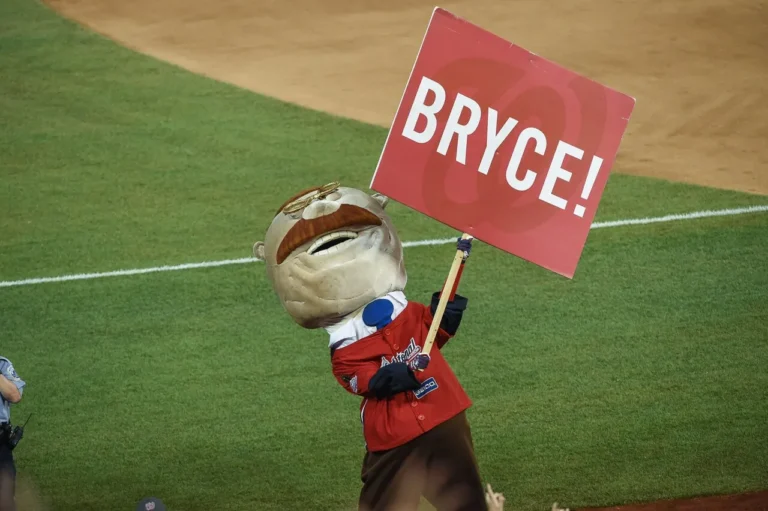 Comment Bryce Harper a été impliqué dans un procès contre FanDuel