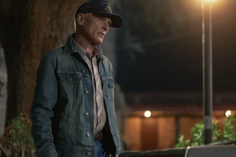 Ed Harris reviendra-t-il à « Dutton Ranch » pour la saison 2 ? Il s'est plaint d'avoir été « induit en erreur » sur son rôle dans l'émission Taylor Sheridan