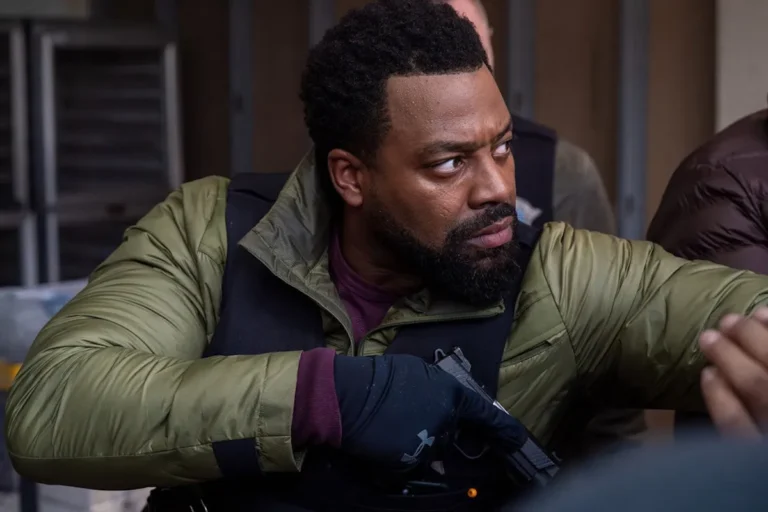 Les fans de « Chicago PD » réagissent au départ de LaRoyce Hawkins : « Perte énorme »