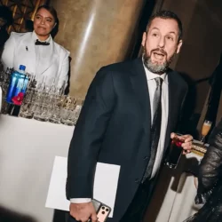 Pourquoi Adam Sandler a appelé la police après avoir célébré le mariage de Taylor Swift et Travis Kelce