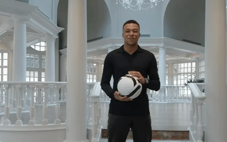 Quelle est l’origine ethnique de la superstar du football Kylian Mbappé ?