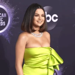 Selena Gomez admet qu&rsquo;elle n&rsquo;était « pas assez mature » pour Benny Blanco il y a seulement cinq ans