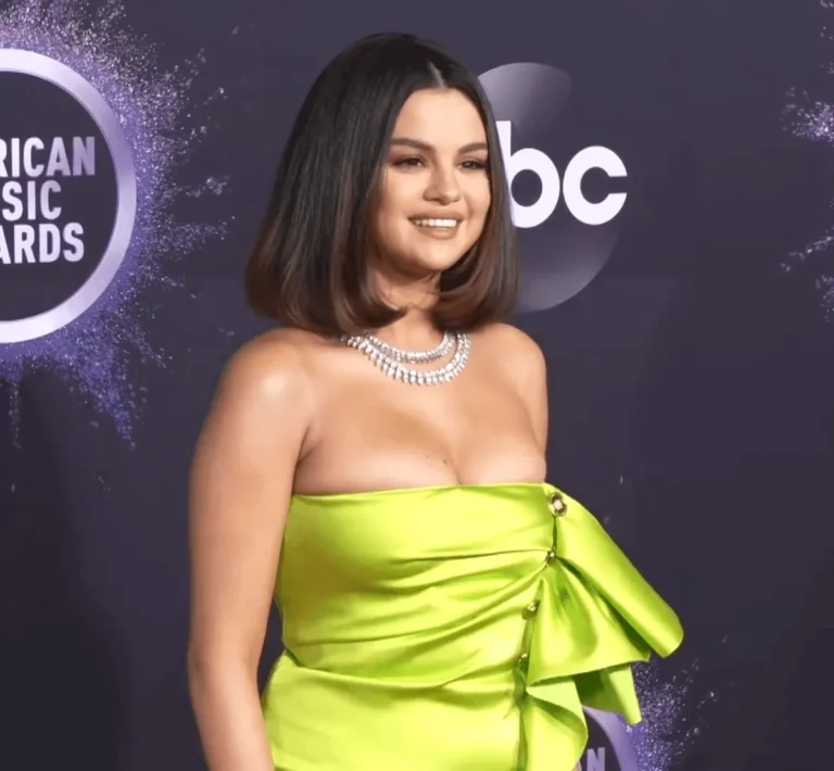 Le signe du zodiaque de Selena Gomez explique pourquoi la controverse est si dure pour elle