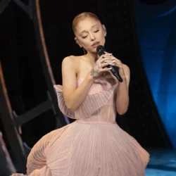 L&rsquo;examen du poids d&rsquo;Ariana Grande pourrait être un déclencheur pour les personnes souffrant de troubles de l&rsquo;alimentation, selon un expert