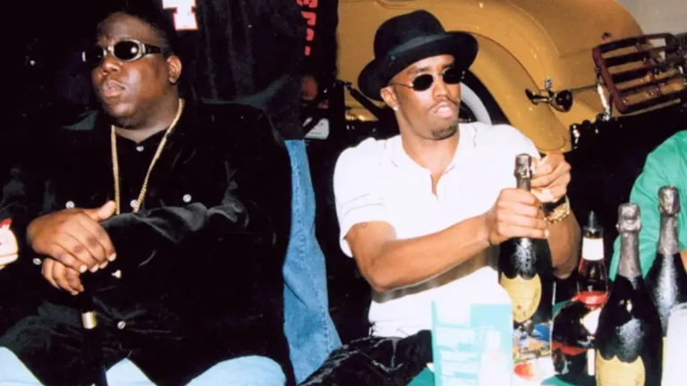 L'ancienne petite amie de Diddy lui envoie des photos de nu illicites sur un téléphone de la prison de contrebande : rapport