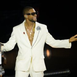Usher a des fans qui font la fête comme en 2004