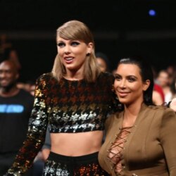 Les passe-temps « anti-IA » de Taylor Swift, Kim Kardashian et Gigi Hadid gagnent désormais en popularité