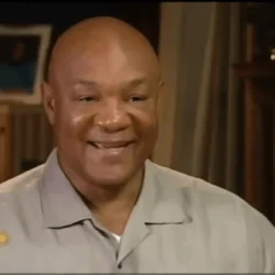 À l’intérieur du manoir de la légende de la boxe George Foreman avec un garage scandaleux de 50 voitures