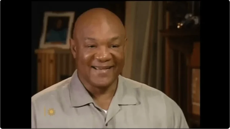 À l’intérieur du manoir de la légende de la boxe George Foreman avec un garage scandaleux de 50 voitures