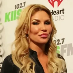 Brandi Glanville dit qu&rsquo;elle prévoit une procédure de « lavage sous pression »