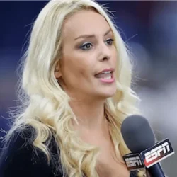 Lip Reader révèle un échange explosif entre l&rsquo;ancien journaliste d&rsquo;ESPN Britt McHenry et un fan lors d&rsquo;un match NBA